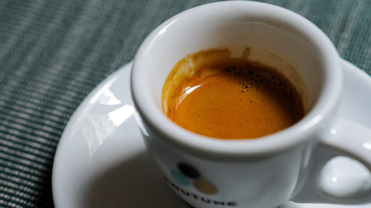 Comment faire un bon café chez soi : méthode, mouture et ratio expliqués